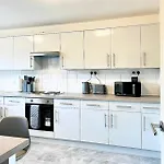Modern Apartment Free Parking Wifi Edgbaston